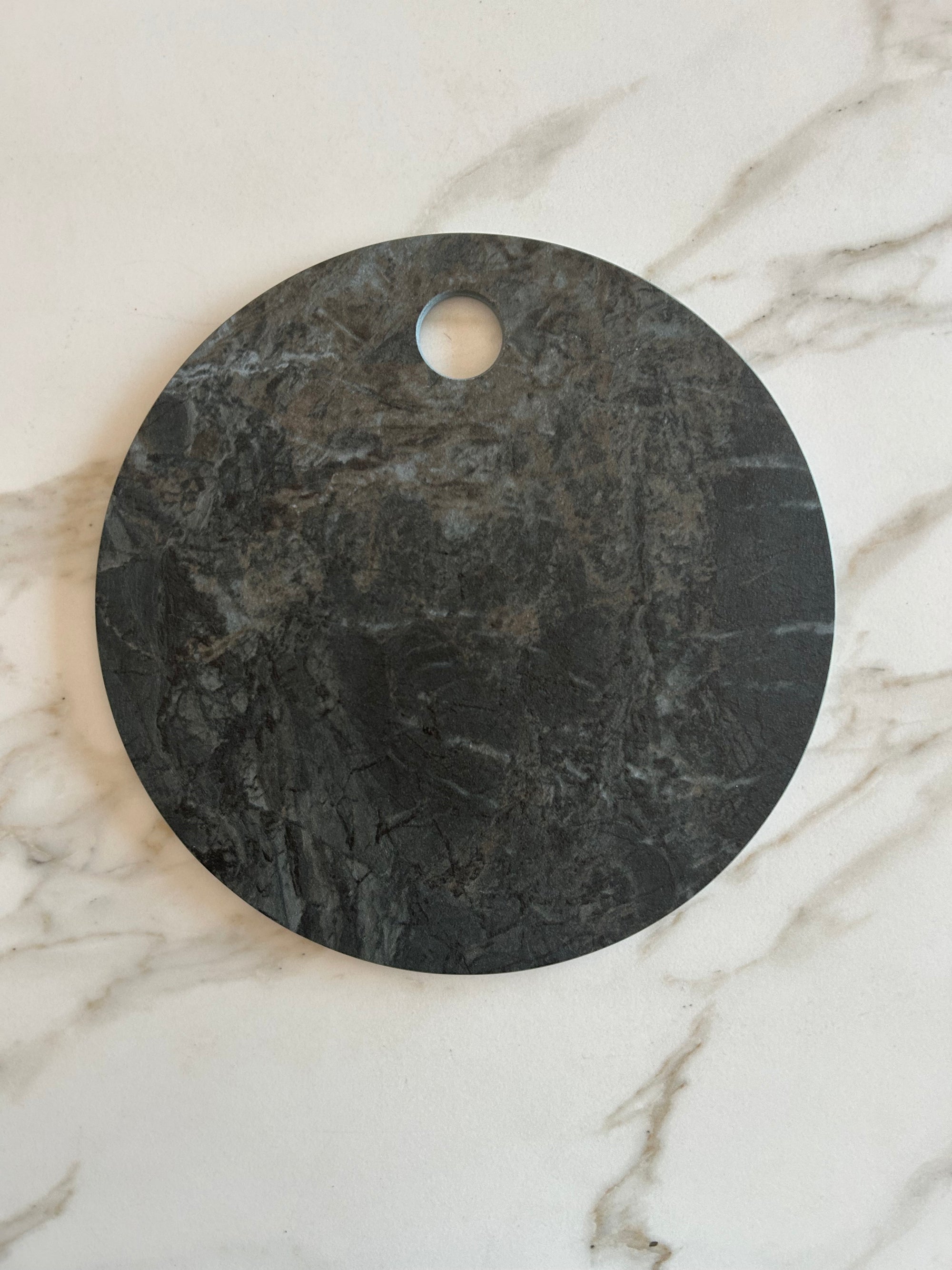 Plato de piedra redondo maxi agujero