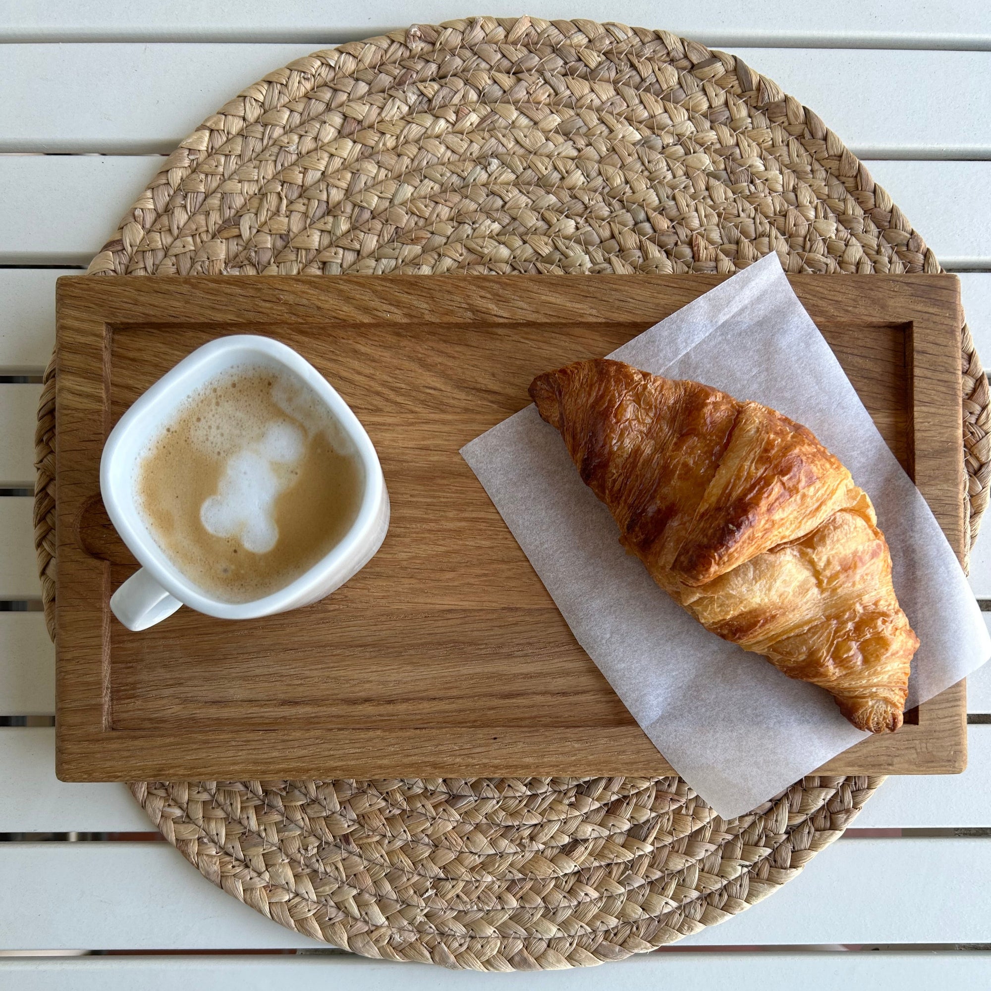 Tabla-bandeja de madera de roble ibérico