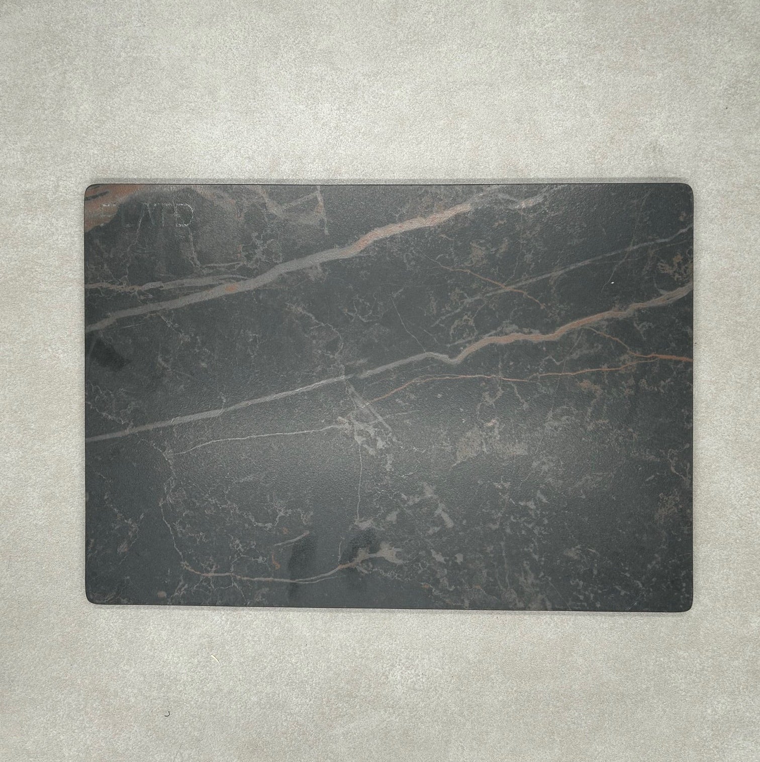 Tabla de piedra Essential