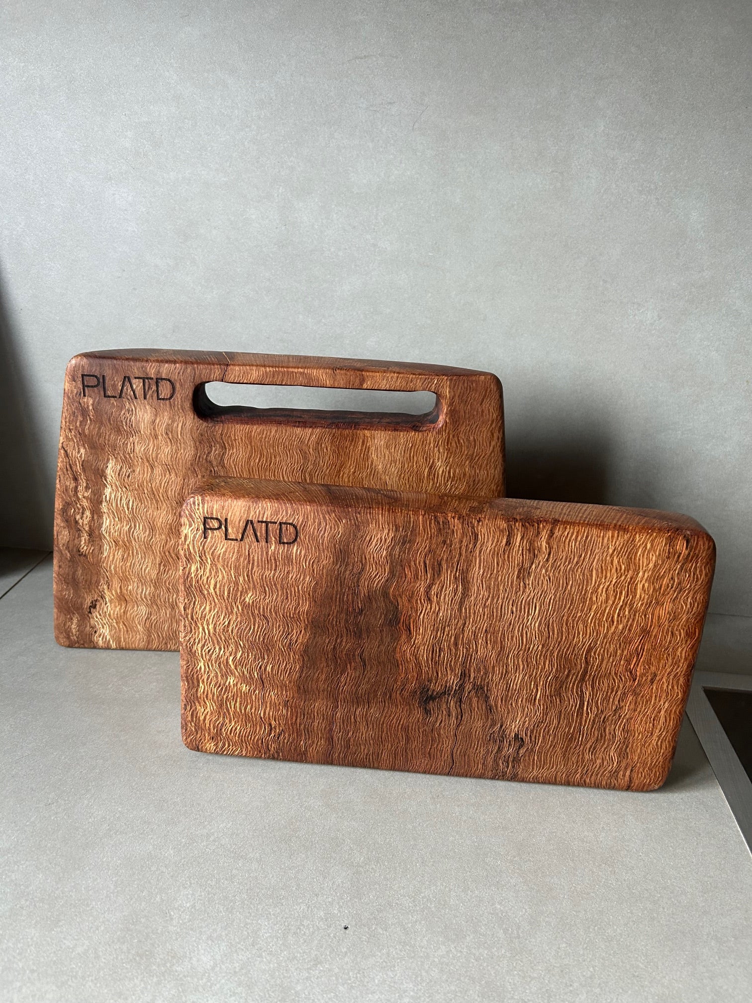 Tabla Artesanal de Encina Maciza | Pieza Única