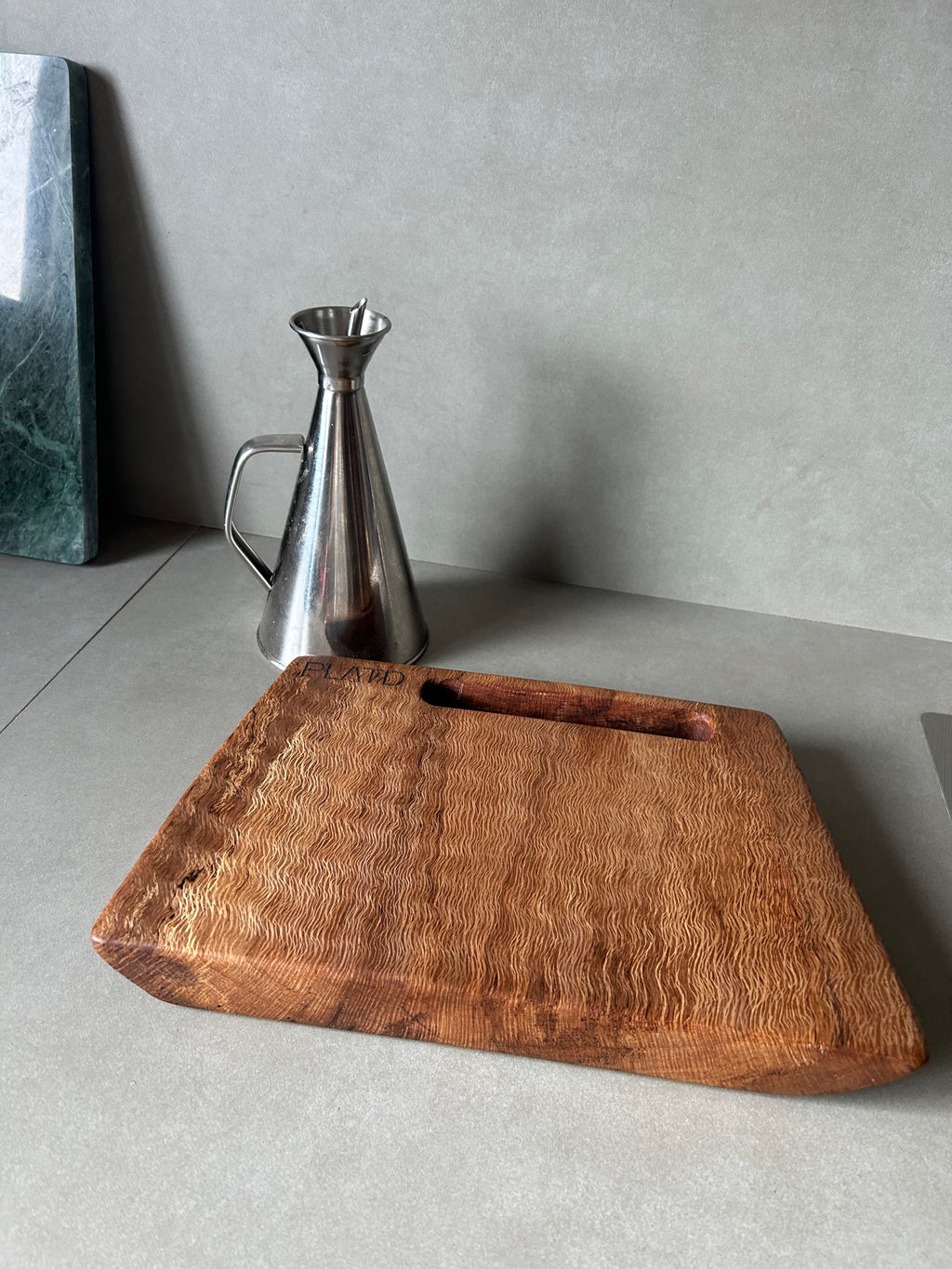 Tabla Artesanal de Encina Maciza | Pieza Única